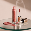 Lips creamy rose gloss
